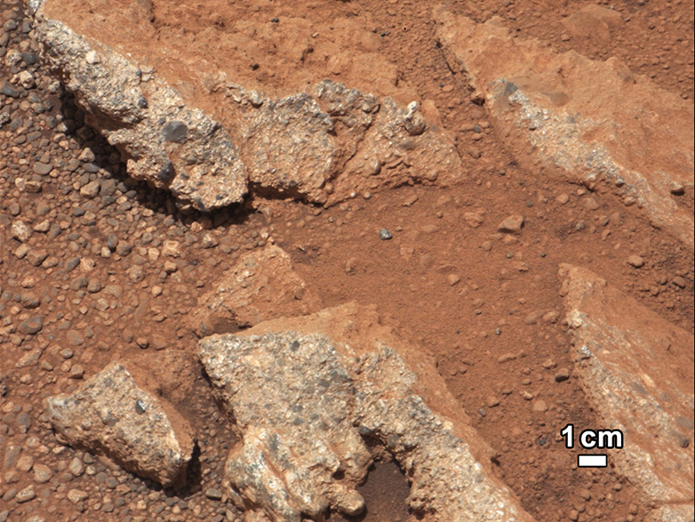 Enlarged view: River gravel or lava gravel? According to an ETH researcher, these pebbles from the Gale Crater may well be volcanic in origin.