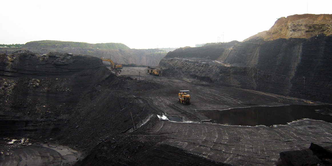 Vergrösserte Ansicht: Kohlebergwerk in Indien