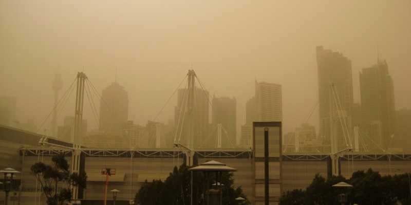 Vergrösserte Ansicht: Sidney in a dust storm