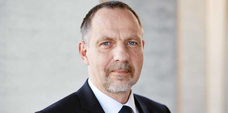 Vergrösserte Ansicht: Als Vizepräsident führt Detlef Günther den Schulleitungsbereich Forschung und Wirtschaftsbeziehungen. (Bild: ETH Zürich / Markus Bertschi)