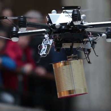 Flugshow mit Drohne aus dem Autonomous Systems Lab (Bild: ETH Zürich)