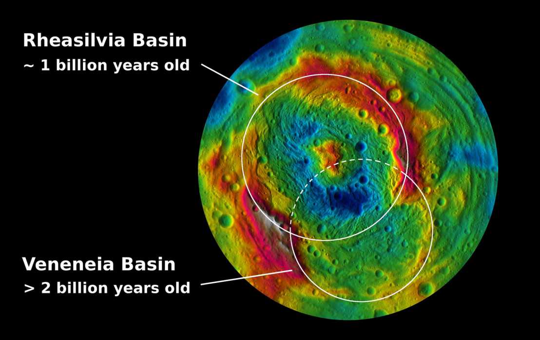 Vergrösserte Ansicht: Die untersuchten Mesosideriten dürften aus einem der beiden Einschlagkrater am Südpol von Vesta stammen. (Grafik: JPL / NASA)