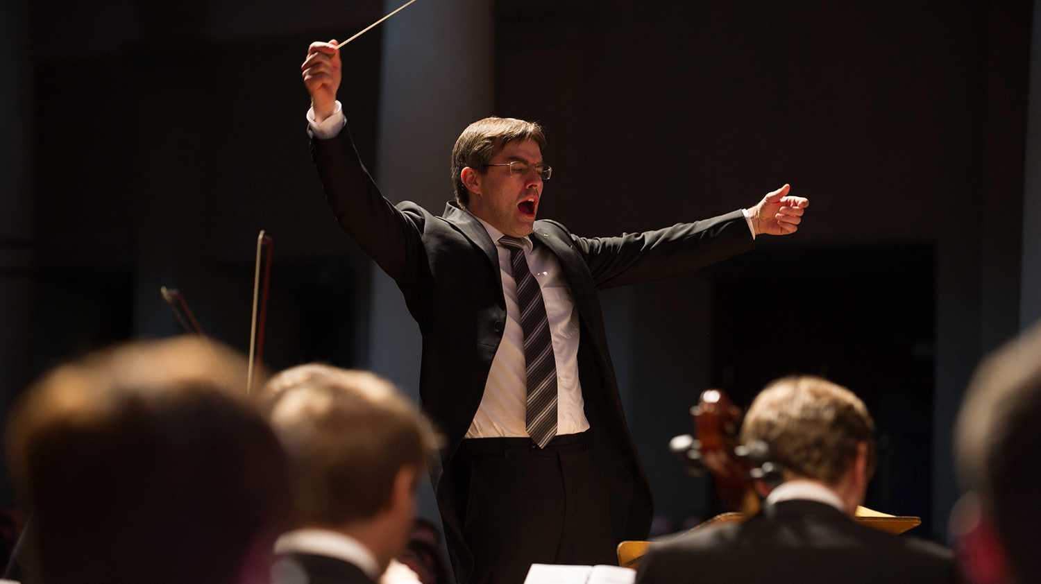 Vergrösserte Ansicht: Das Akademische Orchester unter der Leitung von Lukas Meister am ETH-Tag 2014