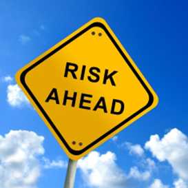 Strassenschild "Risk Ahead"