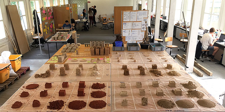 Different building materials compared at the Grounded Materials summer school