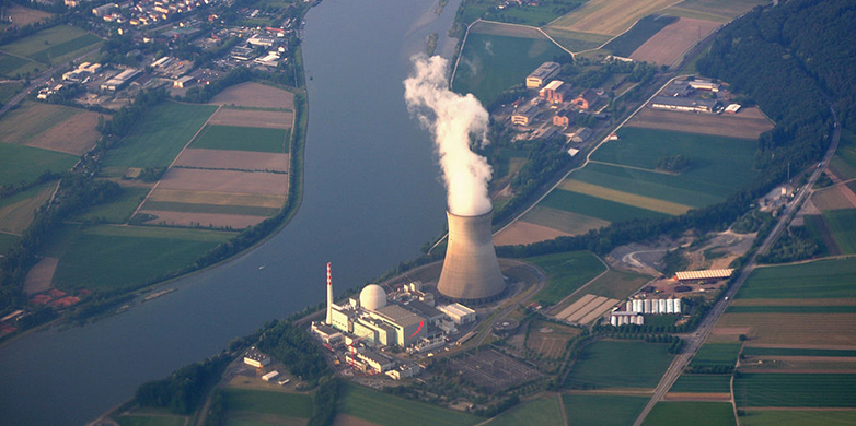 Enlarged view: Aerial view of the nuclear power plant in Leibstadt.