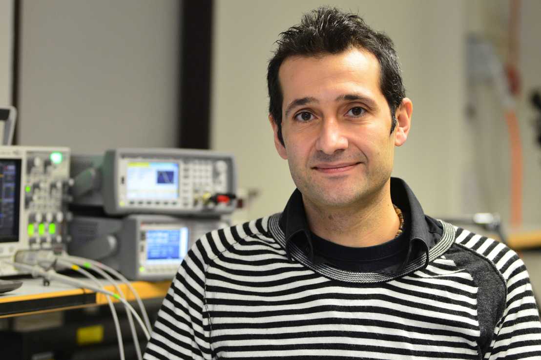 Enlarged view: The zero power receiver is the brain child of Michele Magno. (Photograph: ETH Zurich / P. Rüegg)