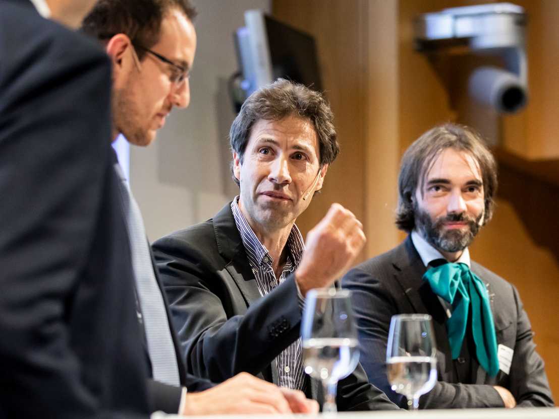 Enlarged view: Peter Bühlmann (in the middle between Alessio Figalli and Cédric Villani) heads the initiative “Foundations of Data Science”. (Photo: PPR / Christian Merz)