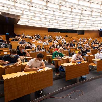 Lecture hall at ETH Zurich with protection concept