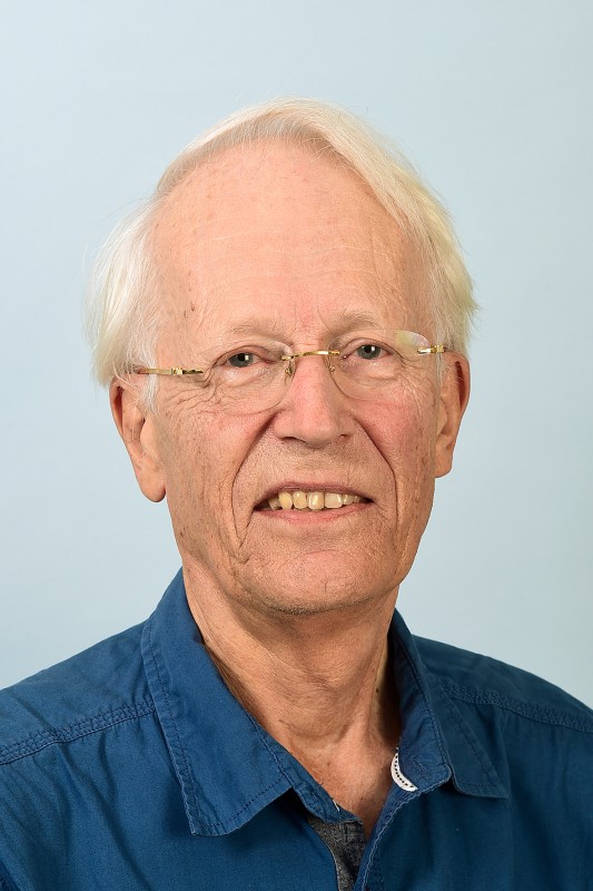 Prof. em. Dr.  Jan Olof Stenflo