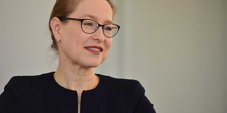 Vergrösserte Ansicht: Katharina Poiger Ruloff wird ab 1. Oktober 2016 die neue Generalsekretärin der ETH Zürich. (Bild: ETH Zürich / Peter Rüegg)
