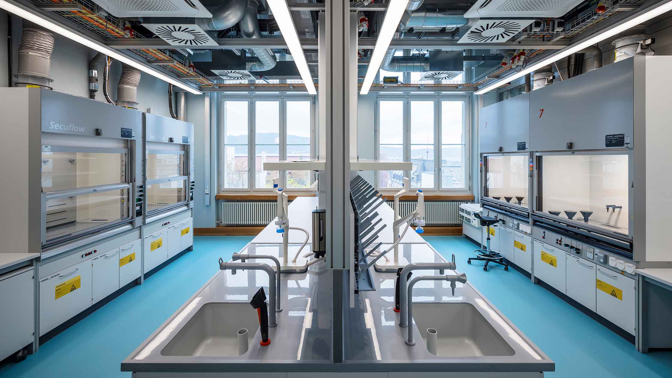 2023 fertiggestellter Laborbau an der ETH Zürich