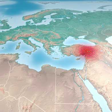 Landkarte, auf der das Epizentrum des Erdbebens rot eingekreist ist